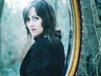 Fay Hield artist photo
