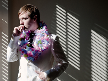 Andrew Maxwell artist photo