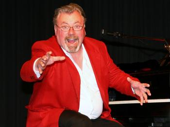 Steve 'Big Man' Clayton artist photo