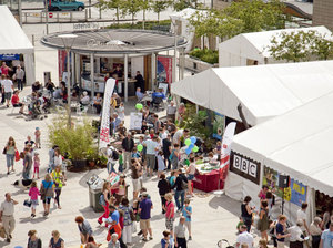 No.1 Harbourside artist photo