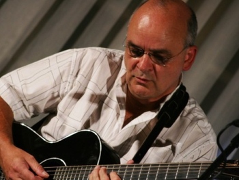 Chris Newman artist photo