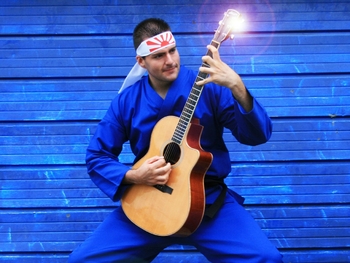 Ewan Dobson artist photo