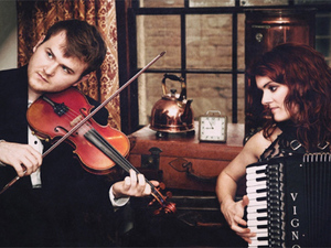 Hannah James & Sam Sweeney artist photo