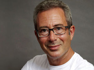 Ben Elton artist photo