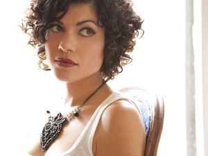 Carrie Rodriguez artist photo