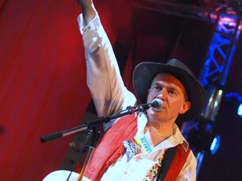 The Robin Bibi Band artist photo
