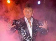 Beyond Belief: Richard De Vere artist photo
