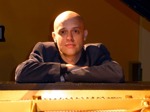 Viv McLean artist photo