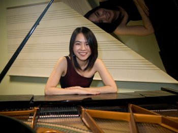 Jessica Zhu artist photo