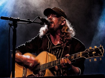 Simon Friend (Levellers) artist photo