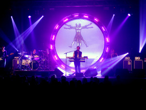 Off The Wall - Pink Floyd Tribute artist photo
