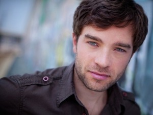 Hadley Fraser artist photo