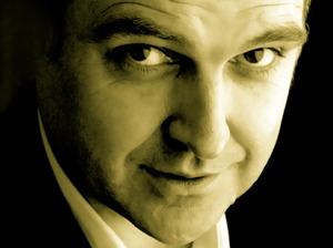 Archie Kelly artist photo