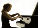 Sarah Beth Briggs artist photo
