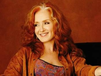 Bonnie Raitt artist photo