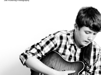 Alex McKown artist photo