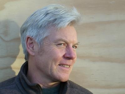 Mike Hatchard artist photo