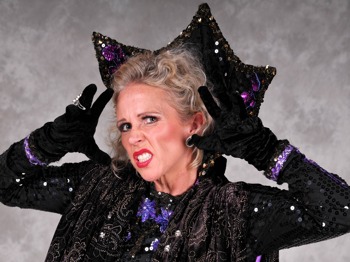 Lucy Benjamin artist photo