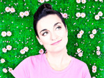 Zoe Lyons artist photo