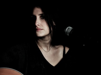 Laurie Levine artist photo