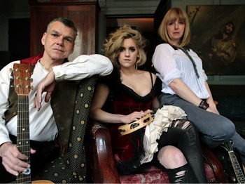 Harriet Starling & The Good Honeys artist photo
