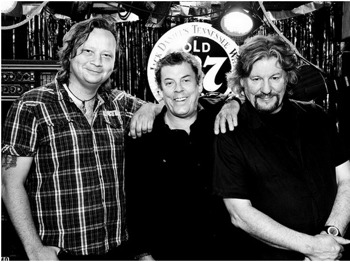 Gerry McAvoys Band of Friends picture