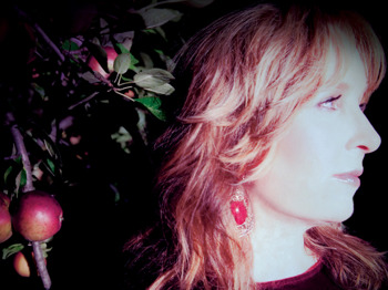 Gretchen Peters artist photo