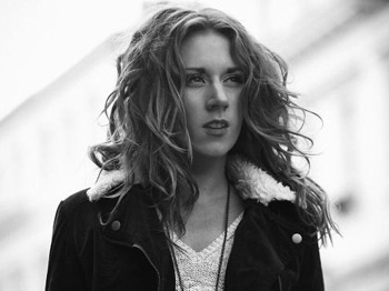 Jessica Sweetman artist photo