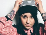Lucy Spraggan artist photo