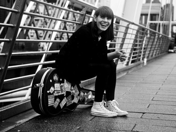 Liz Lawrence artist photo