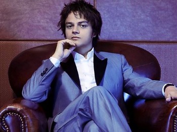 Jamie Cullum artist photo
