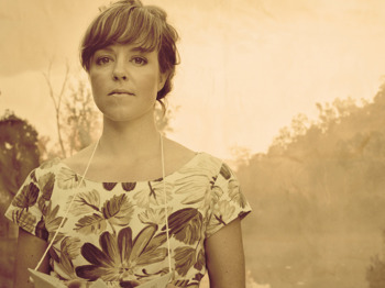 Emily Barker & The Red Clay Halo artist photo