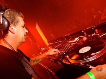 DJ Micky Finn artist photo