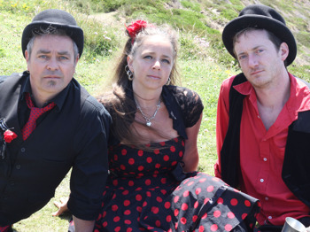 3 Daft Monkeys artist photo