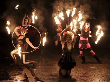 Cirque Du Manc Mistresses artist photo