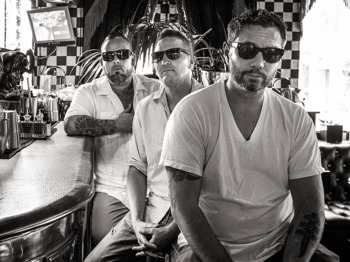 Fun Lovin' Criminals artist photo