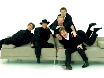 The Hollies artist photo