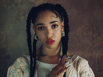 FKA Twigs artist photo