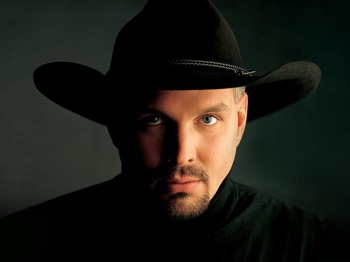 Garth Brooks artist photo