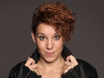 Suzi Ruffell artist photo