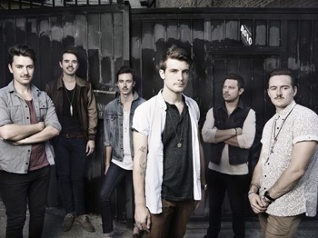 Hands Like Houses artist photo
