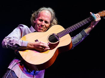 Brooks Williams artist photo
