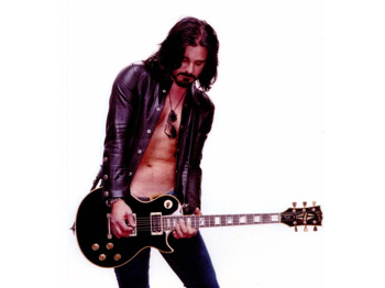 Gilby Clarke artist photo