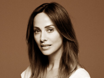 Natalie Imbruglia artist photo