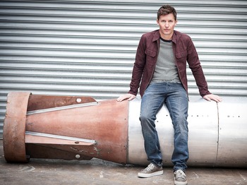 Moon Landing 2014 World Tour: James Blunt + Shake Shake Go picture
