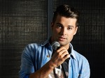 Joe McElderry artist photo