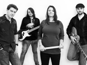 Albany Down artist photo
