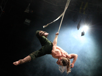 NoFit State Circus artist photo