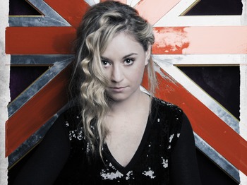 Joanne Shaw Taylor artist photo