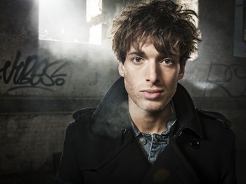 Paolo Nutini artist photo